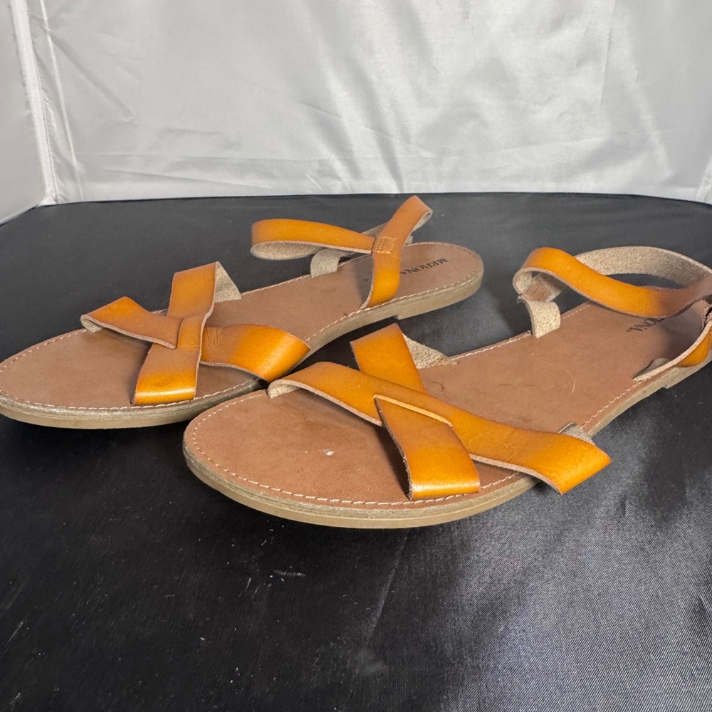 Merona Women's Tan and Orange Sandals